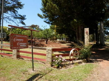 Country Cottages Of Bridgetown Bagian luar foto