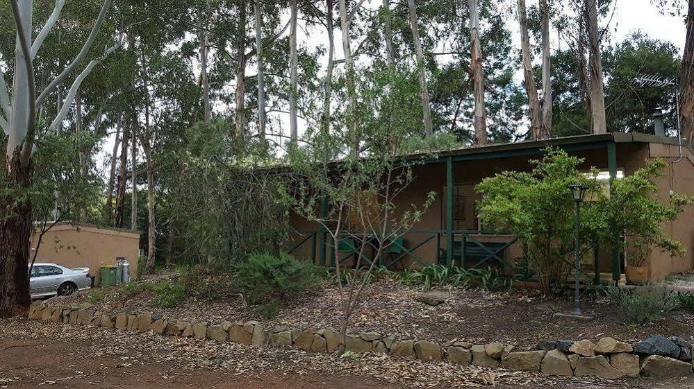 Country Cottages Of Bridgetown Bagian luar foto